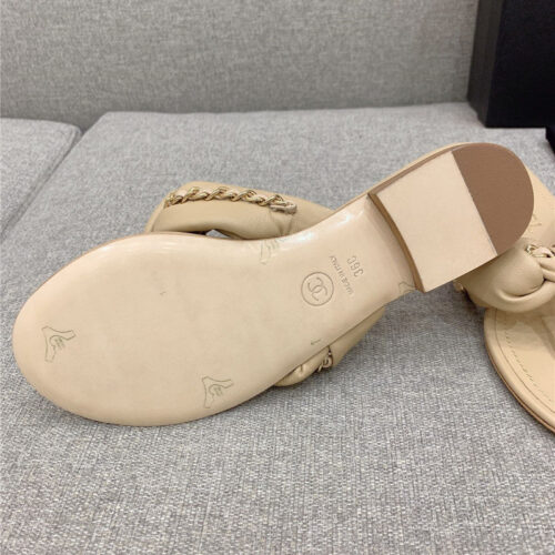 High Quality Luxury Chanel Flip-Flop Chain Sheepskin Slippers – Style 17702 product detail