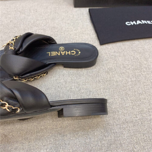 High Quality Luxury Chanel Flip-Flop Chain Sheepskin Slippers product detail