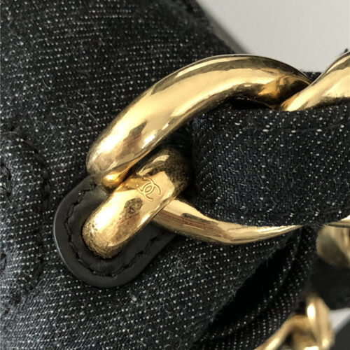 High Quality Luxury Chanel Chunky Chain Denim Bag product detail