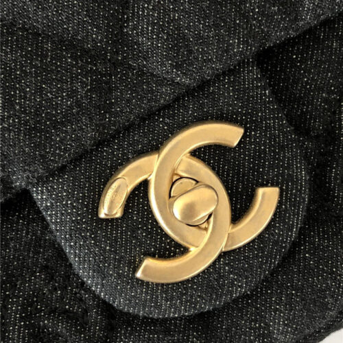 High Quality Luxury Chanel Chunky Chain Denim Bag product detail
