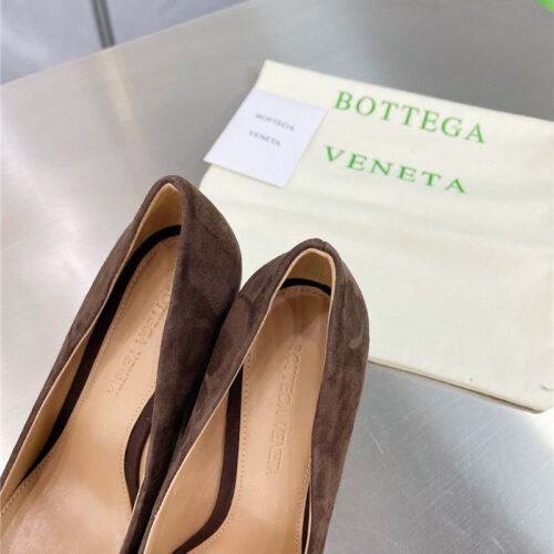 High Quality Luxury Bottega Veneta Square Toe Block Heels product detail