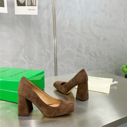 High Quality Luxury Bottega Veneta Square Toe Block Heels product detail