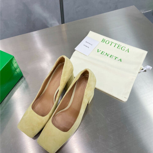 High Quality Luxury Bottega Veneta Square Toe Block Heels – Style 44326 product detail