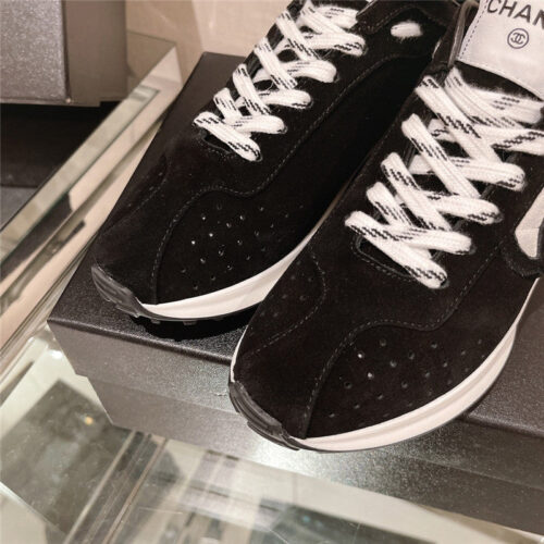 High Quality Luxury Chanel Cc Logo Sneakers product detail