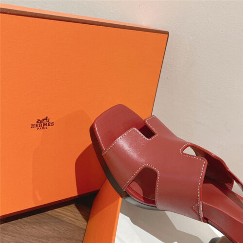 High Quality Luxury Hermes Chunky Heel Sandals – Style 22531 product detail