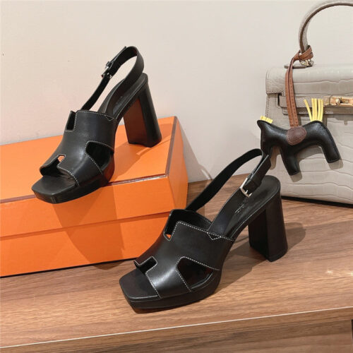 High Quality Luxury Hermes Chunky Heel Sandals – Style 25923 product detail