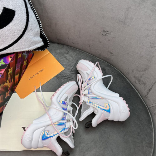 High Quality Luxury Louis Vuitton New Color Matching Old Shoes product detail