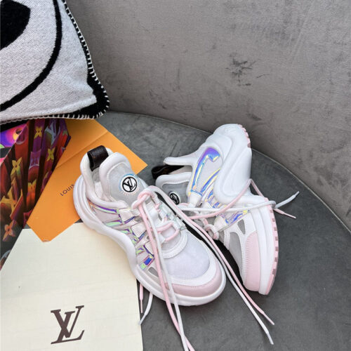 High Quality Luxury Louis Vuitton New Color Matching Old Shoes alternate view