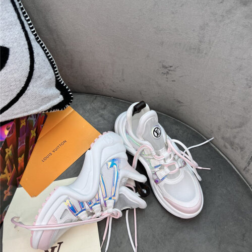 High Quality Luxury Louis Vuitton New Color Matching Old Shoes product detail