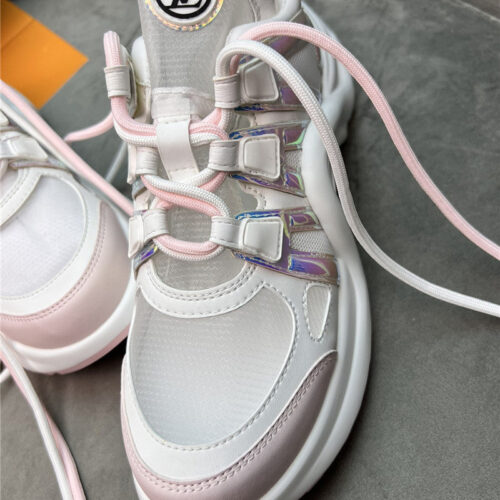 High Quality Luxury Louis Vuitton New Color Matching Old Shoes product detail