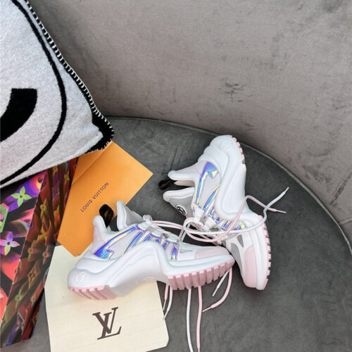 High Quality Luxury Louis Vuitton New Color Matching Old Shoes product detail