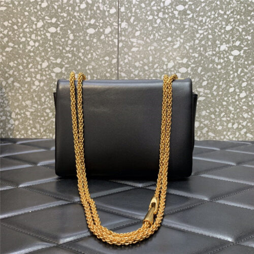 High Quality Luxury Valentino Garavani One Stud Bag – Style 03648 alternate view
