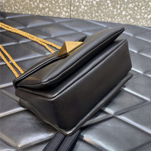 High Quality Luxury Valentino Garavani One Stud Bag – Style 03648 product detail