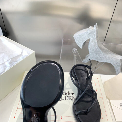 High Quality Luxury Alexander McQueen Strappy Leather Sandals – Style 80099 product detail