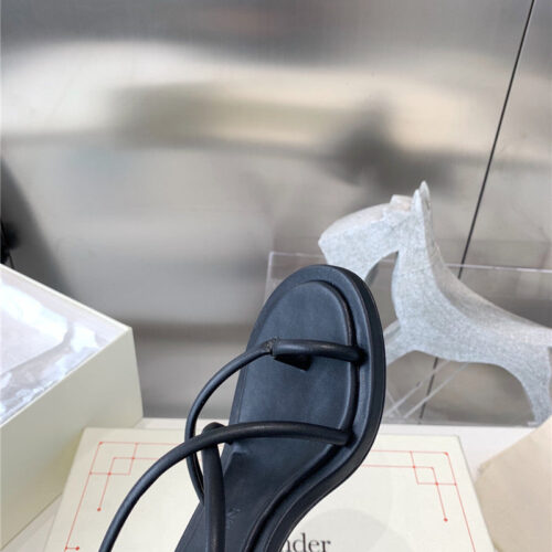 High Quality Luxury Alexander McQueen Strappy Leather Sandals – Style 80099 product detail