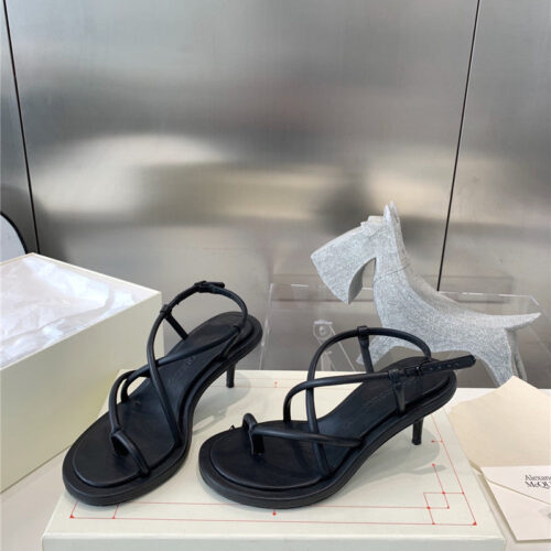 High Quality Luxury Alexander McQueen Strappy Leather Sandals – Style 80099 product detail
