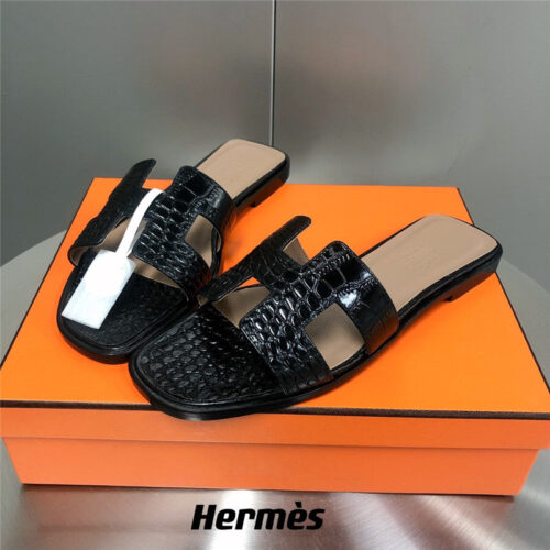 High Quality Luxury Hermes Oran Crocodile Slippers – Style 70851 product detail