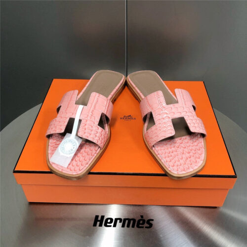 High Quality Luxury Hermes Oran Crocodile Slippers – Style 39779 product detail