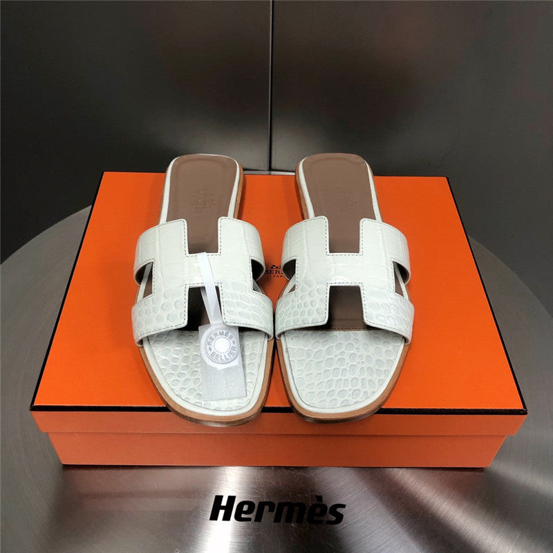 High Quality Luxury Hermes Oran Crocodile Slippers product detail
