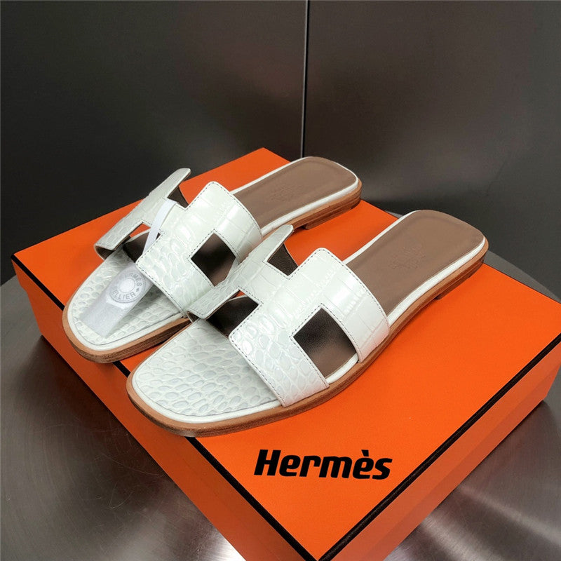High Quality Luxury Hermes Oran Crocodile Slippers product detail
