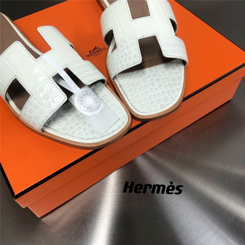 High Quality Luxury Hermes Oran Crocodile Slippers product detail