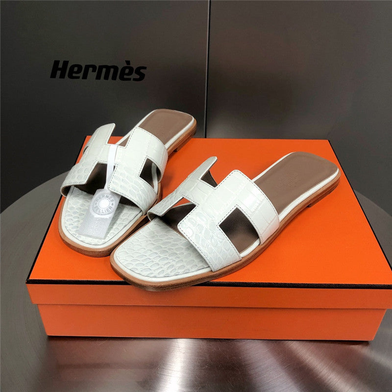 High Quality Luxury Hermes Oran Crocodile Slippers product detail