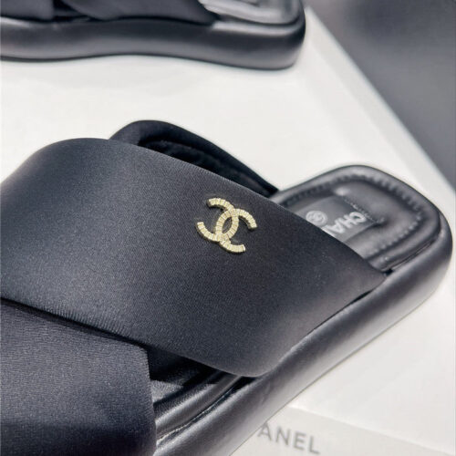 High Quality Luxury Chanel Cross Strap Slippers – Style 48614 product detail