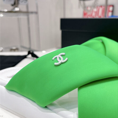 High Quality Luxury Chanel Cross Strap Slippers – Style 83078 product detail