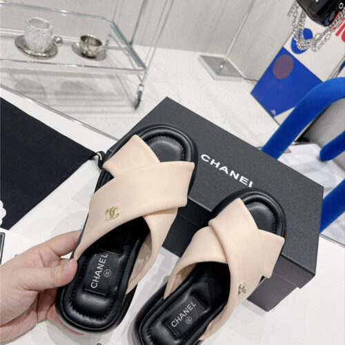 High Quality Luxury Chanel Cross Strap Slippers product detail