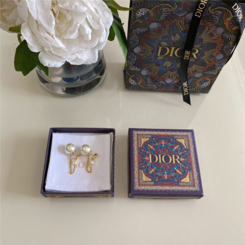 High Quality Luxury Dior Bead Stud Earrings