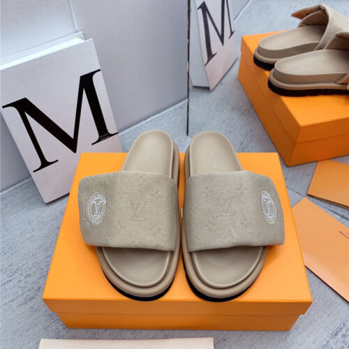 High Quality Luxury Louis Vuitton Denim Platform Slippers alternate view