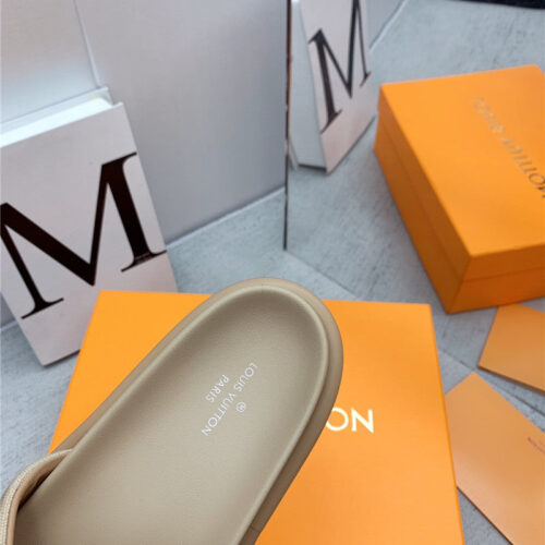 High Quality Luxury Louis Vuitton Denim Platform Slippers product detail