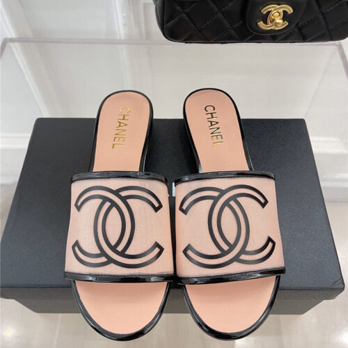 High Quality Luxury Chanel Classic Flat Logo Slippers – Style 55590 product detail