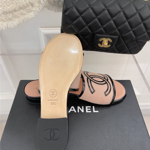 High Quality Luxury Chanel Classic Flat Logo Slippers – Style 55590 product detail