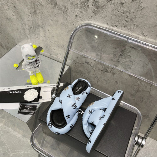 High Quality Luxury Chanel Bread Slippers – Style 98438 product detail