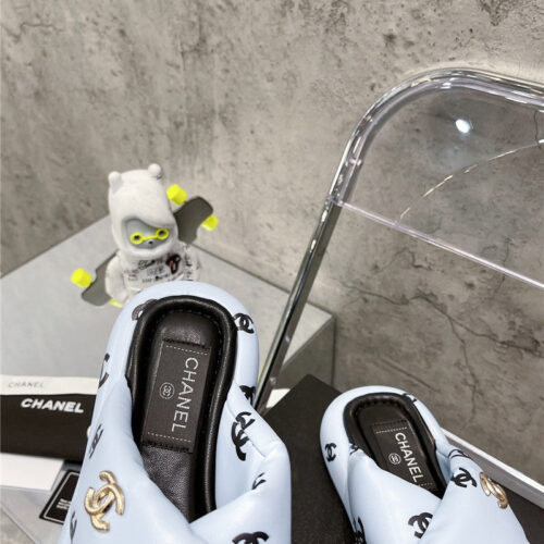 High Quality Luxury Chanel Bread Slippers – Style 98438 product detail