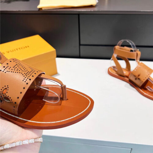 High Quality Luxury Louis Vuitton Lock It Flat Mules Sandals – Style 59619 product detail