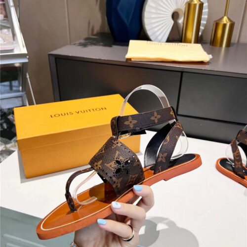High Quality Luxury Louis Vuitton Lock It Flat Mules Sandals product detail