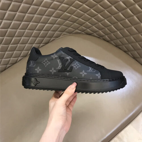 High Quality Luxury Louis Vuitton Mens Time Out Sneakers product detail
