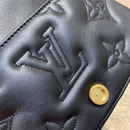 High Quality Luxury Louis Vuitton Bubblegram Wallet On Strap Bag product detail