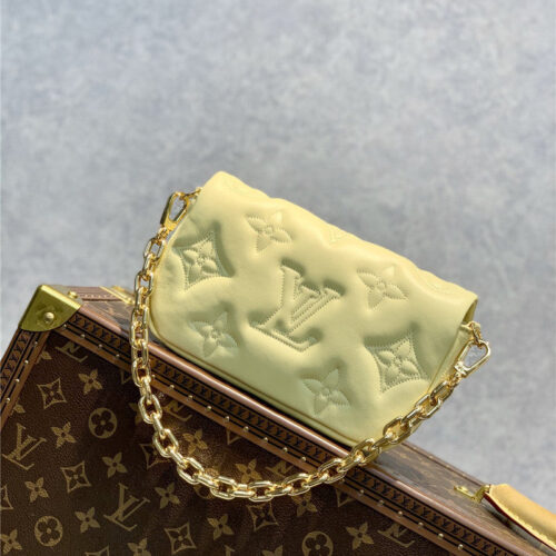 High Quality Luxury Louis Vuitton Bubblegram Wallet On Strap Bag – Style 47520 alternate view