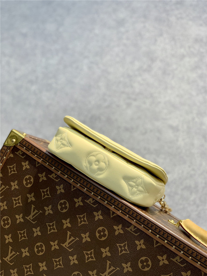High Quality Luxury Louis Vuitton Bubblegram Wallet On Strap Bag – Style 47520 product detail