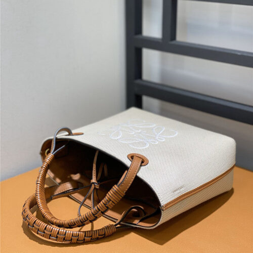 High Quality Luxury Loewe Anagram Tote Bag product detail