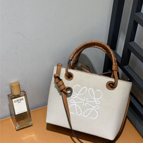 High Quality Luxury Loewe Anagram Tote Bag alternate view
