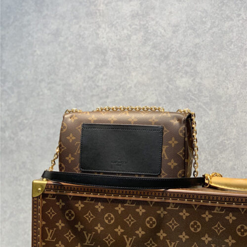 High Quality Luxury Louis Vuitton Marceau Chain Bag alternate view