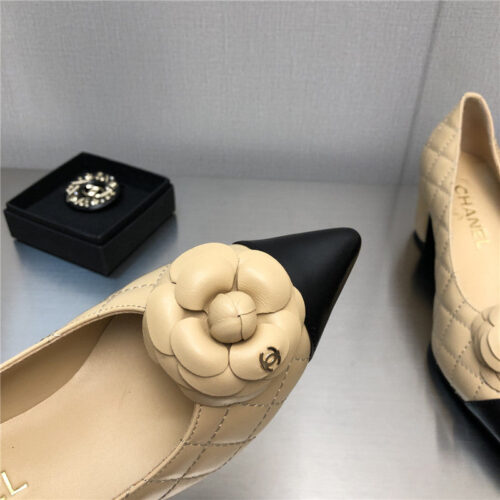 High Quality Luxury Chanel Chunky Heel Pointed Toe Shoes – Style 84070 product detail