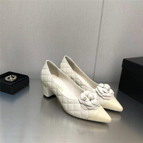 High Quality Luxury Chanel Chunky Heel Pointed Toe Shoes