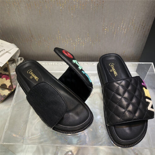 High Quality Luxury Chanel Embroidery Thick Bottom Hook And Loop Slippers – Style 77862 product detail