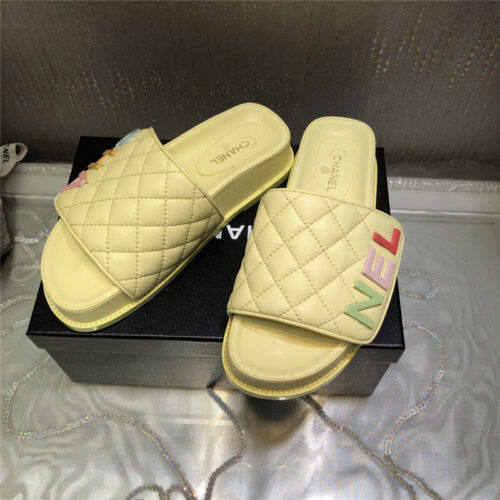 High Quality Luxury Chanel Embroidery Thick Bottom Hook And Loop Slippers alternate view