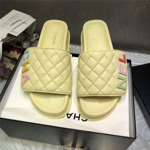 High Quality Luxury Chanel Embroidery Thick Bottom Hook And Loop Slippers product detail